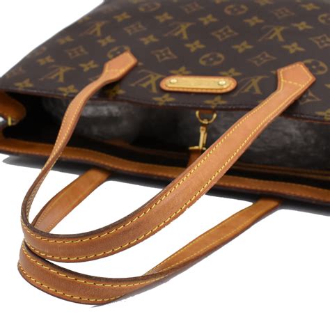 LOUIS VUITTON Monogram Wilshire MM.